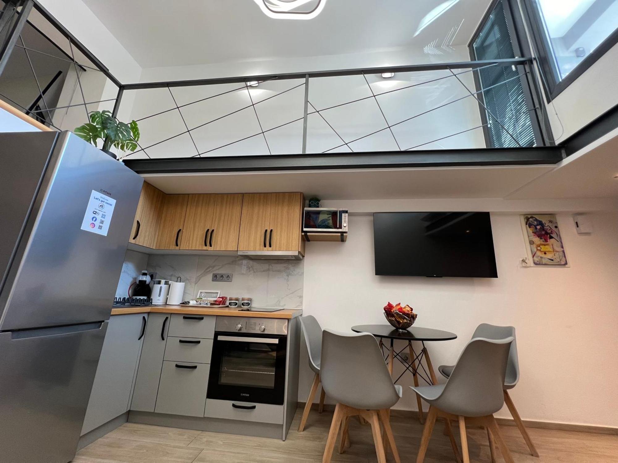 City Center Loft With Private Parking Kavála ภายนอก รูปภาพ